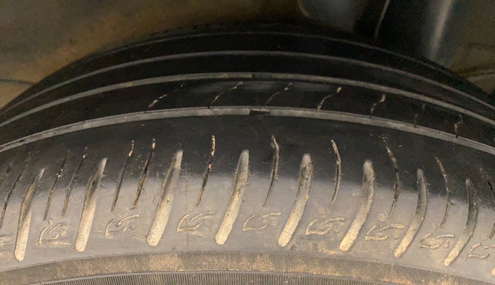 2021 KIA SONET GTX PLUS 1.5 AT, Diesel, Automatic, 38,779 km, Left Rear Tyre Tread
