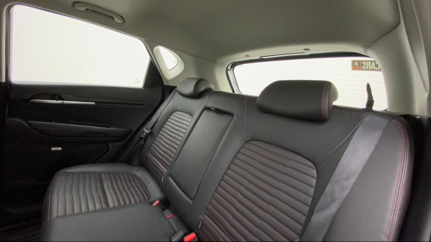2021 KIA SONET GTX PLUS 1.5 AT, Diesel, Automatic, 38,779 km, Right Side Rear Door Cabin