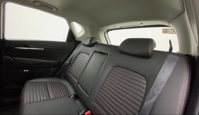 2021 KIA SONET GTX PLUS 1.5 AT, Diesel, Automatic, 38,779 km, Right Side Rear Door Cabin