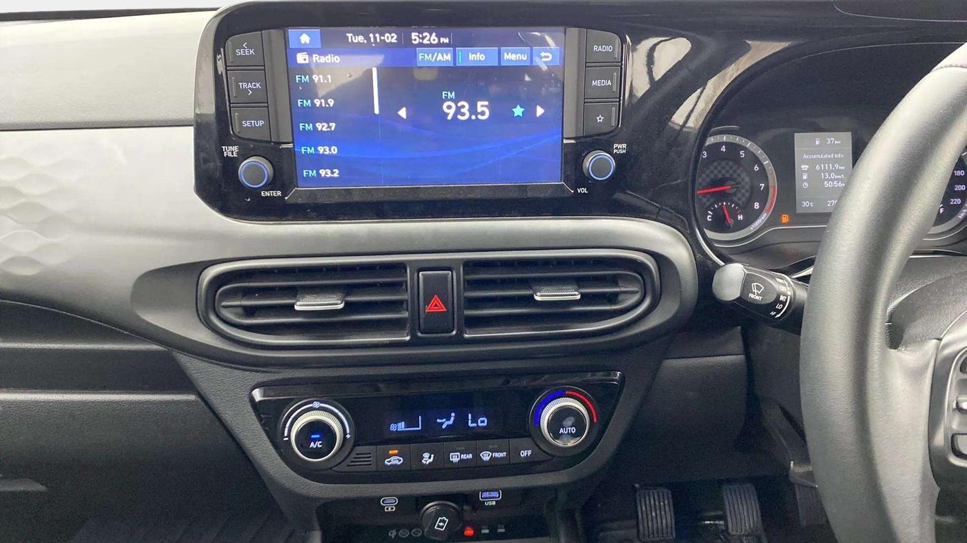 2023 Hyundai GRAND I10 NIOS SPORTZ 1.2 KAPPA VTVT DUAL TONE, Petrol, Manual, 27,994 km, Air Conditioner