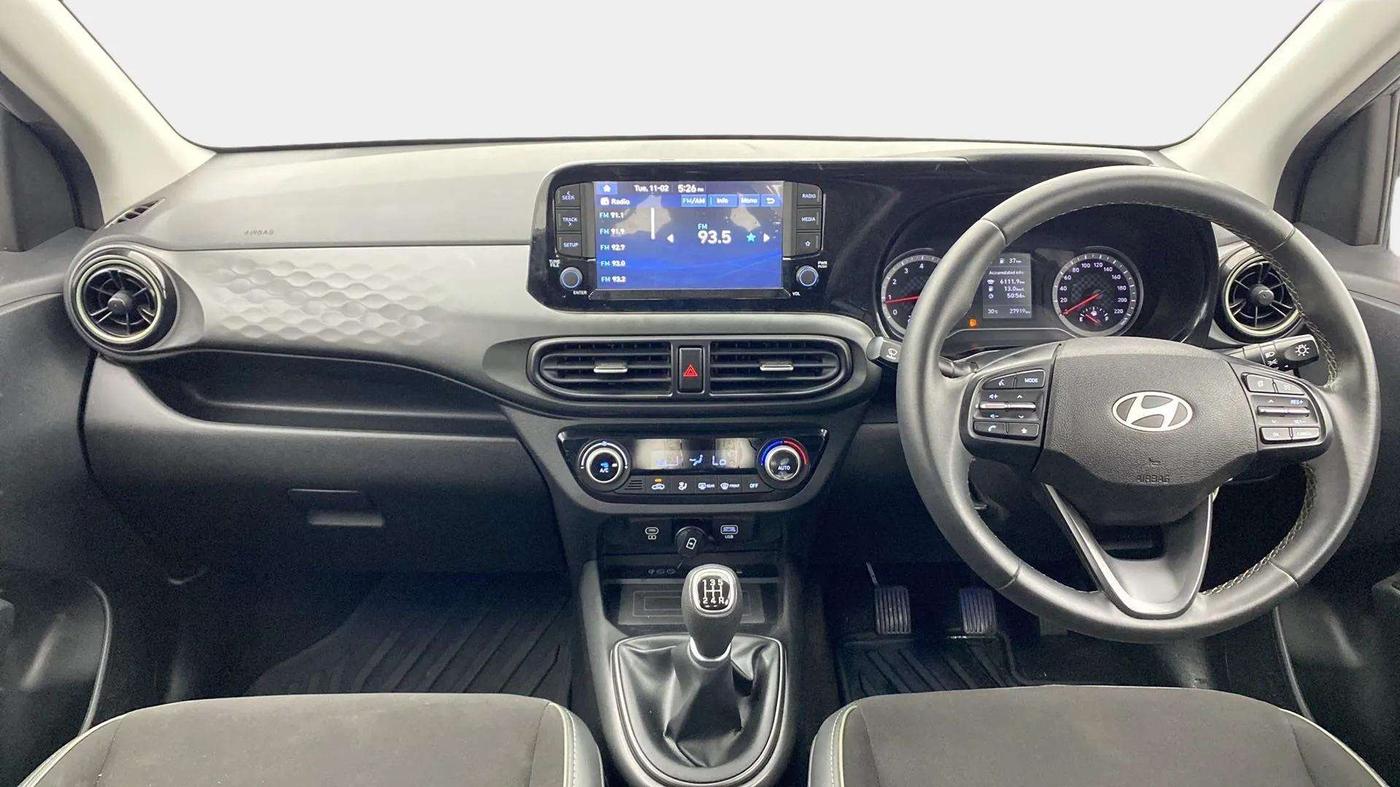 2023 Hyundai GRAND I10 NIOS SPORTZ 1.2 KAPPA VTVT DUAL TONE, Petrol, Manual, 27,994 km, Dashboard