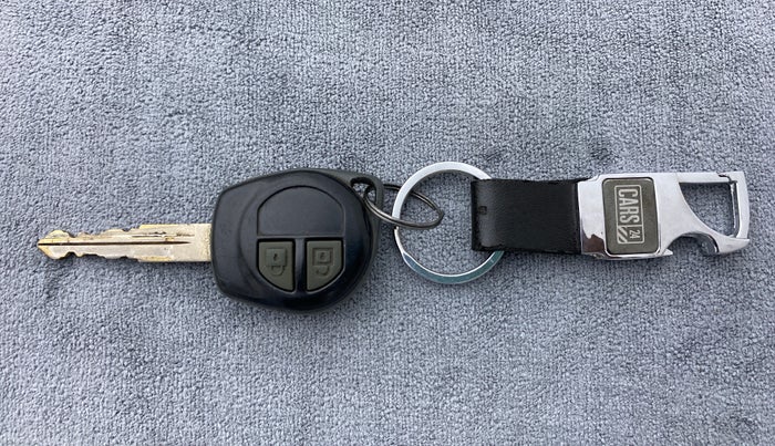 2016 Maruti Wagon R 1.0 VXI, Petrol, Manual, 28,531 km, Key Close Up