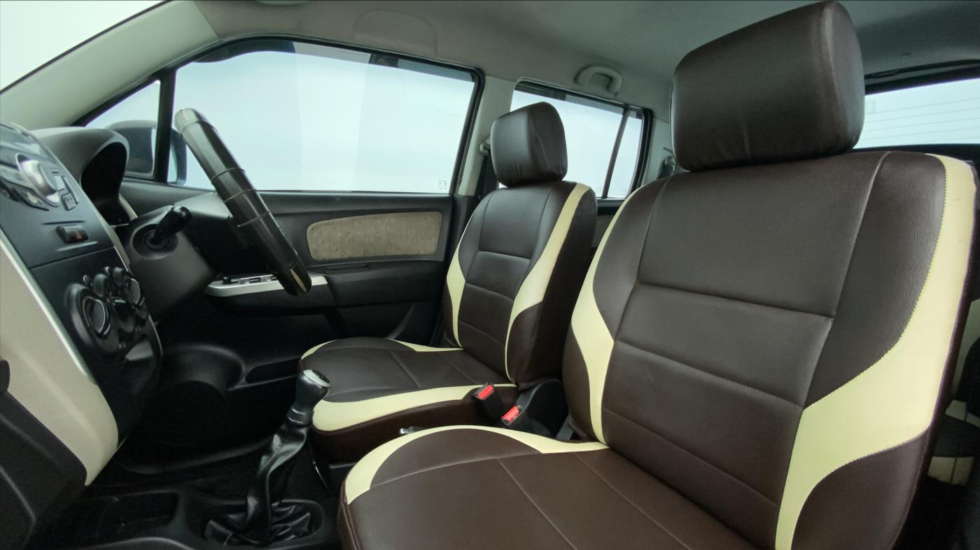 2016 Maruti Wagon R 1.0 VXI, Petrol, Manual, 28,531 km, Right Side Front Door Cabin