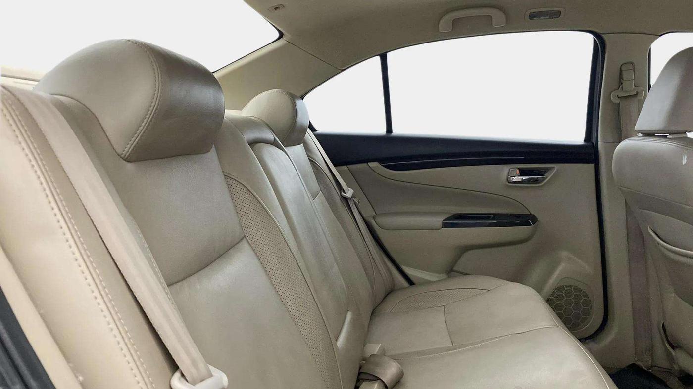 2017 Maruti Ciaz ALPHA  AT 1.4  PETROL, Petrol, Automatic, 98,050 km, Right Side Rear Door Cabin