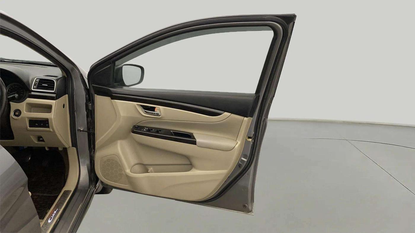 2017 Maruti Ciaz ALPHA  AT 1.4  PETROL, Petrol, Automatic, 98,050 km, RHS Front Door