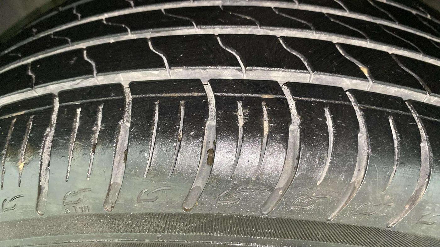 2018 Maruti Vitara Brezza ZDI, Diesel, Manual, 58,881 km, Left Front Tyre Tread