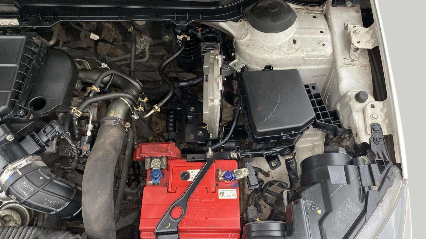 2018 Maruti Vitara Brezza ZDI, Diesel, Manual, 58,881 km, Engine View - Left