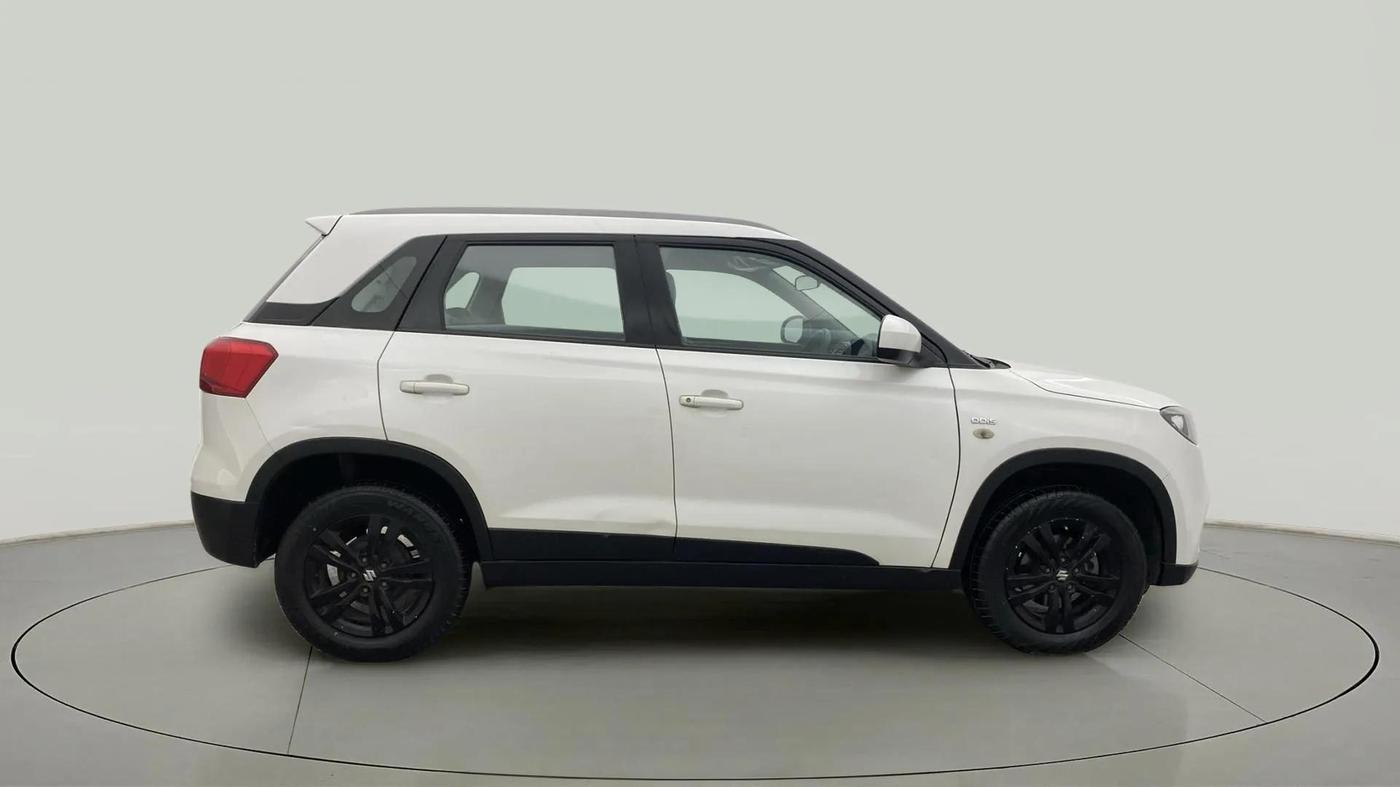 2018 Maruti Vitara Brezza ZDI, Diesel, Manual, 58,881 km, Right Side View