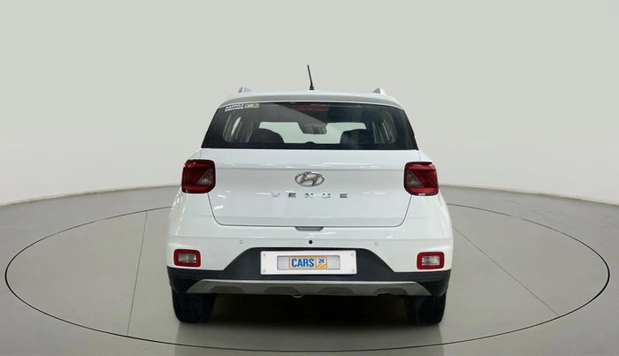 2020 Hyundai VENUE S 1.2, Petrol, Manual, 77,099 km, Back/Rear