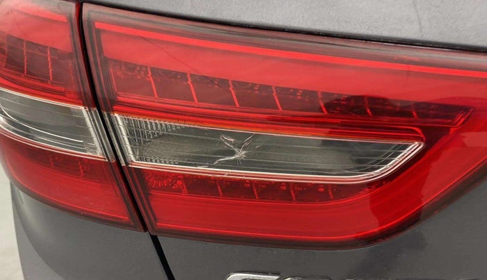 2019 Hyundai Creta SX AT 1.6 PETROL, Petrol, Automatic, 68,447 km, Left tail light - Minor damage