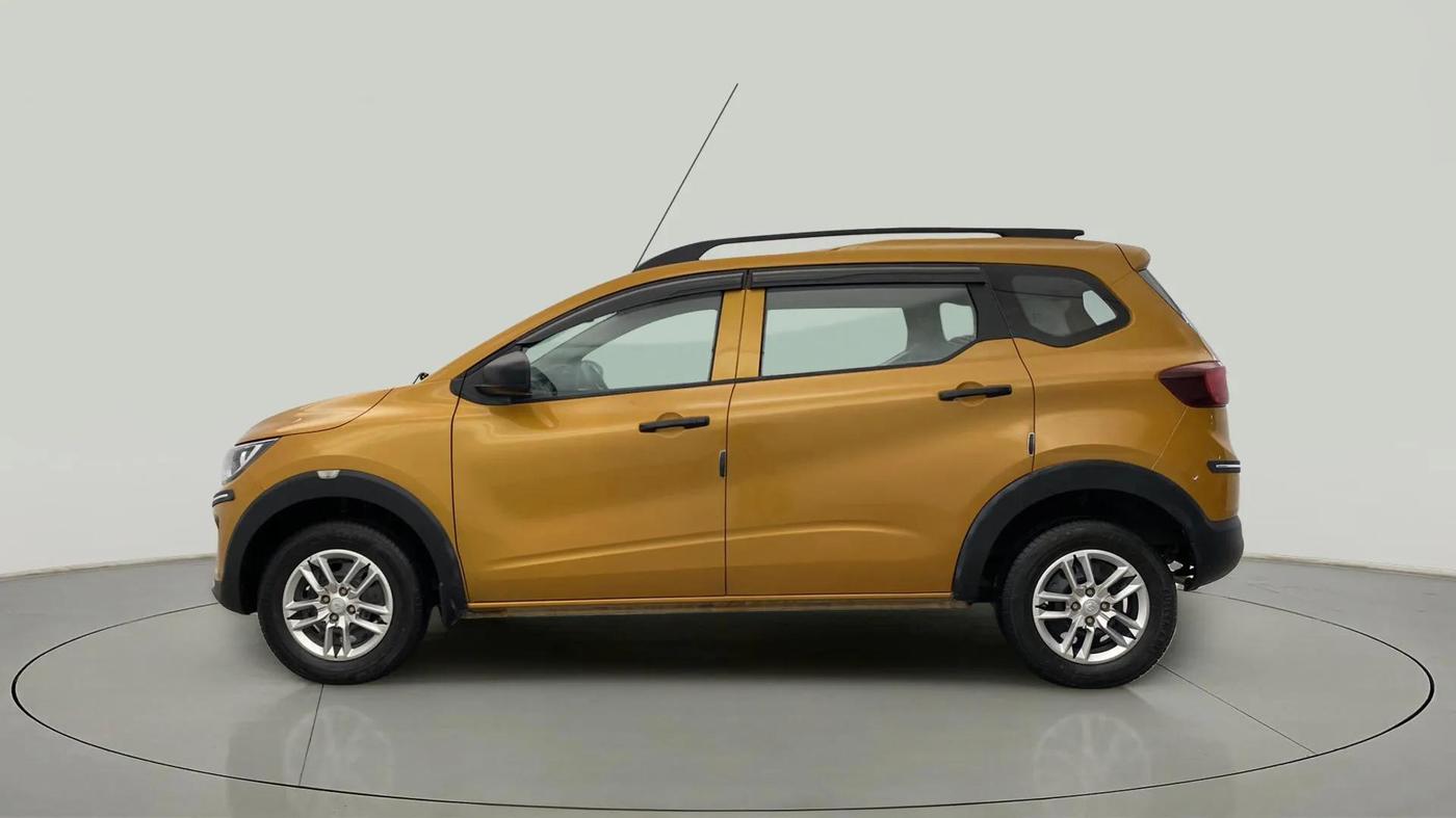 2022 Renault TRIBER RXL MT, Petrol, Manual, 12,630 km, Left Side