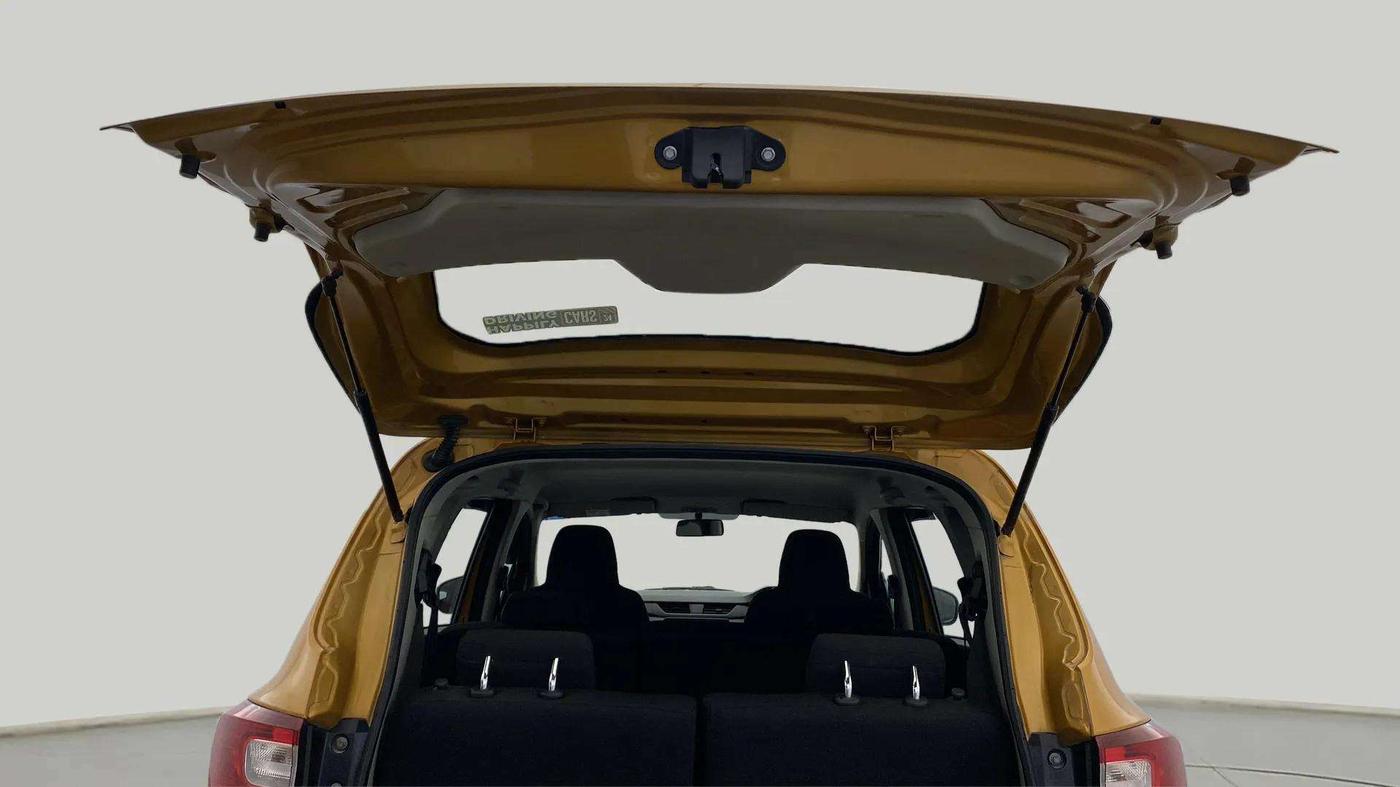 2022 Renault TRIBER RXL MT, Petrol, Manual, 12,630 km, Boot Door Open