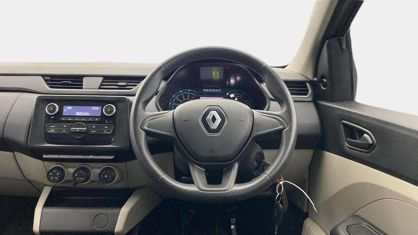 2022 Renault TRIBER RXL MT, Petrol, Manual, 12,630 km, Steering Wheel Close Up