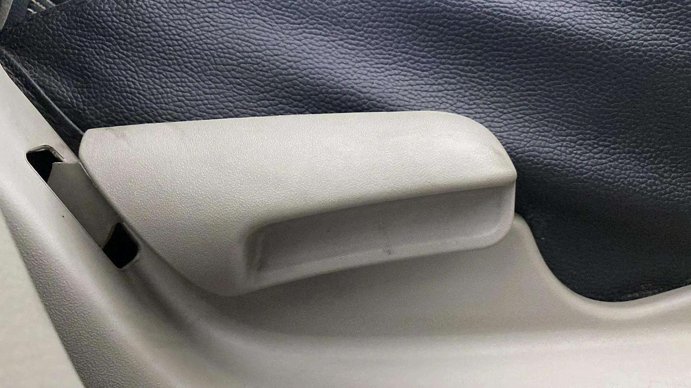 2015 Maruti Celerio VXI AMT, Petrol, Automatic, 36,349 km, Driver Side Adjustment Panel