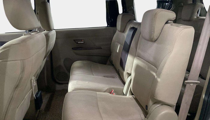 2020 Maruti Ertiga VXI CNG, CNG, Manual, 71,431 km, Right Side Rear Door Cabin