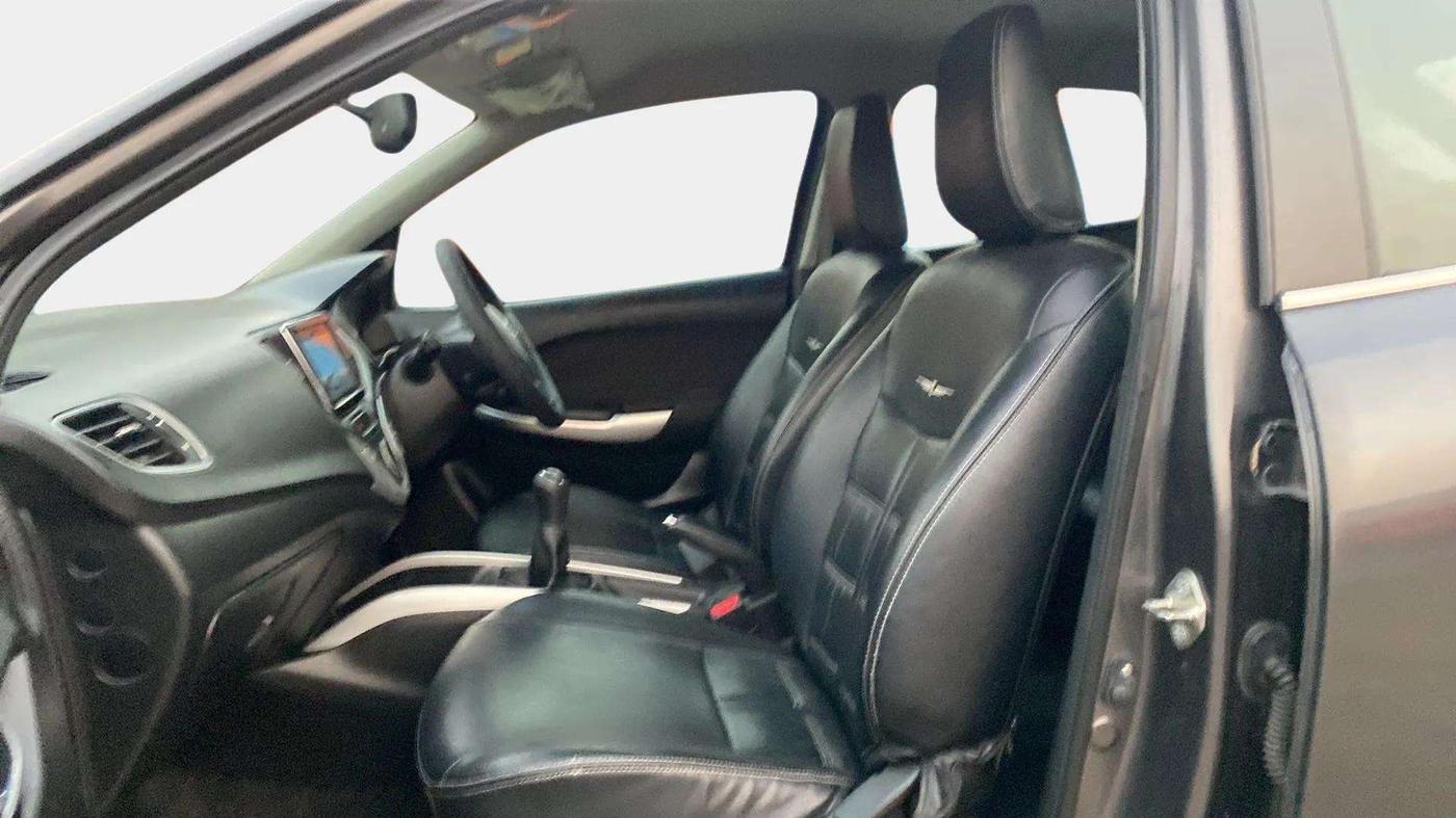 2015 Maruti Baleno ALPHA DIESEL 1.3, Diesel, Manual, 91,838 km, Right Side Front Door Cabin
