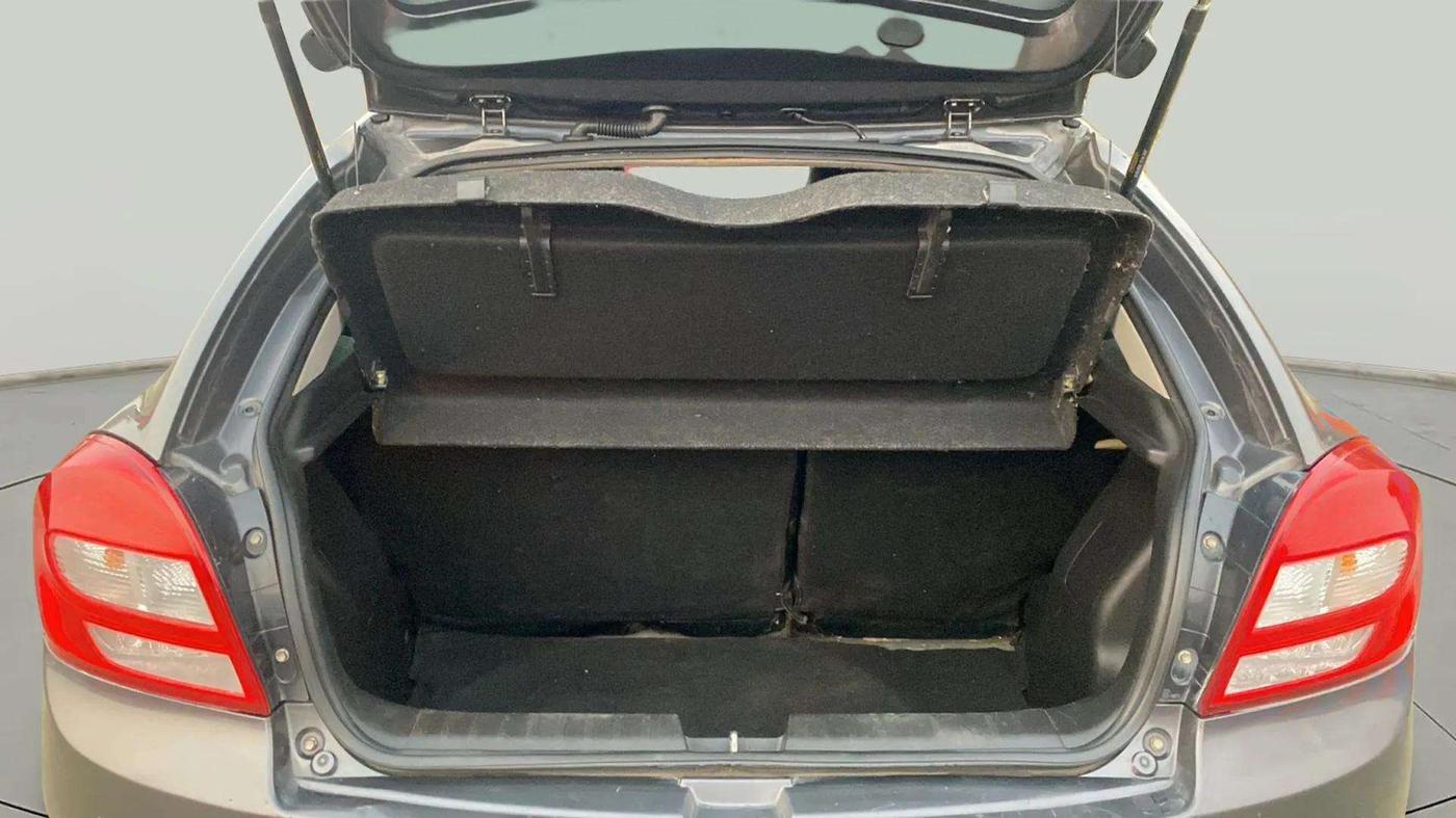 2015 Maruti Baleno ALPHA DIESEL 1.3, Diesel, Manual, 91,838 km, Boot Inside