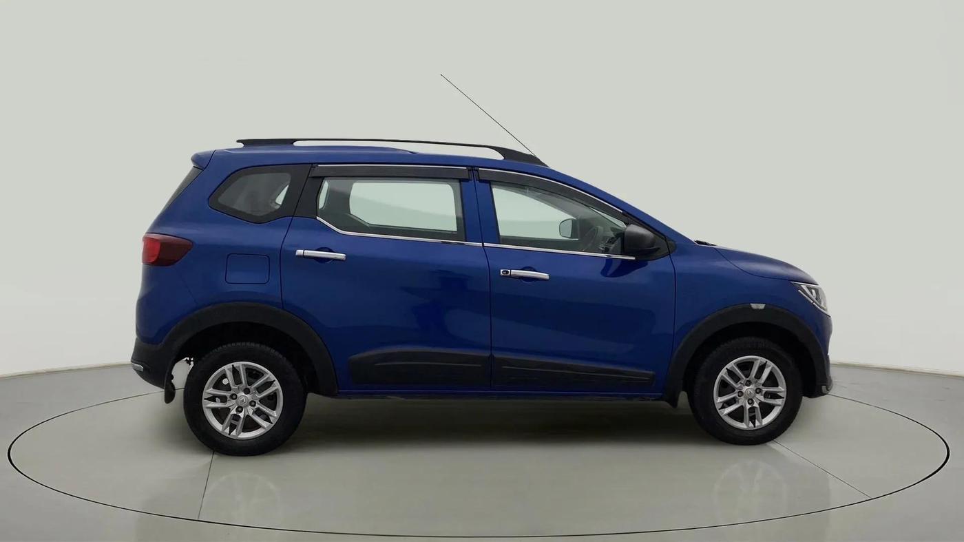 2022 Renault TRIBER RXL MT, Petrol, Manual, 12,889 km, Right Side View
