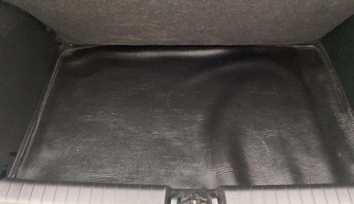 2022 Hyundai GRAND I10 NIOS MAGNA CORPORATE EDITION 1.2 KAPPA VTVT, Petrol, Manual, 5,055 km, Boot Inside