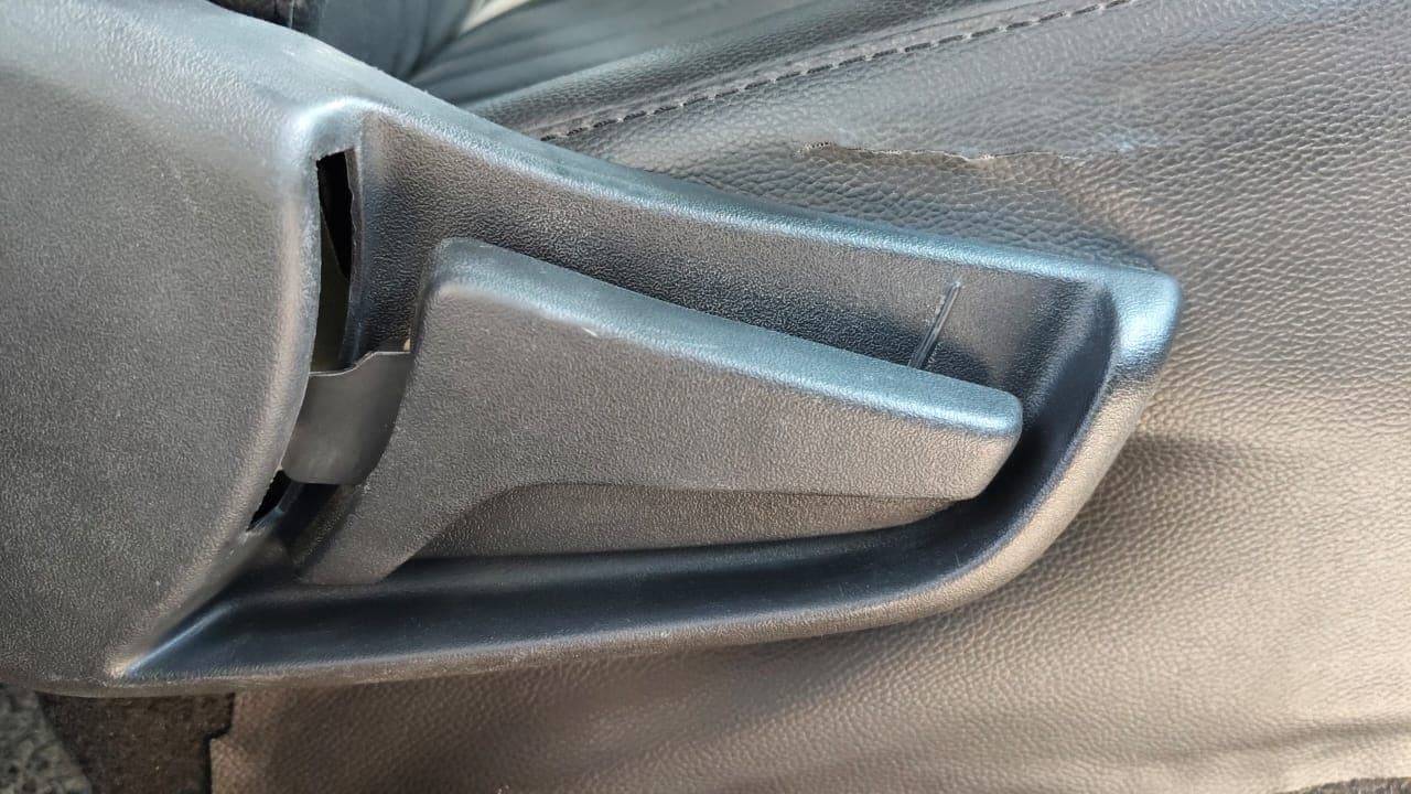 2020 Maruti S PRESSO VXI, Petrol, Manual, 47,262 km, Driver Side Adjustment Panel