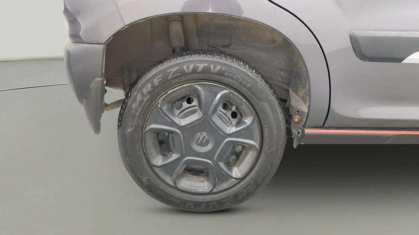 2020 Maruti S PRESSO VXI, Petrol, Manual, 47,262 km, Right Rear Wheel