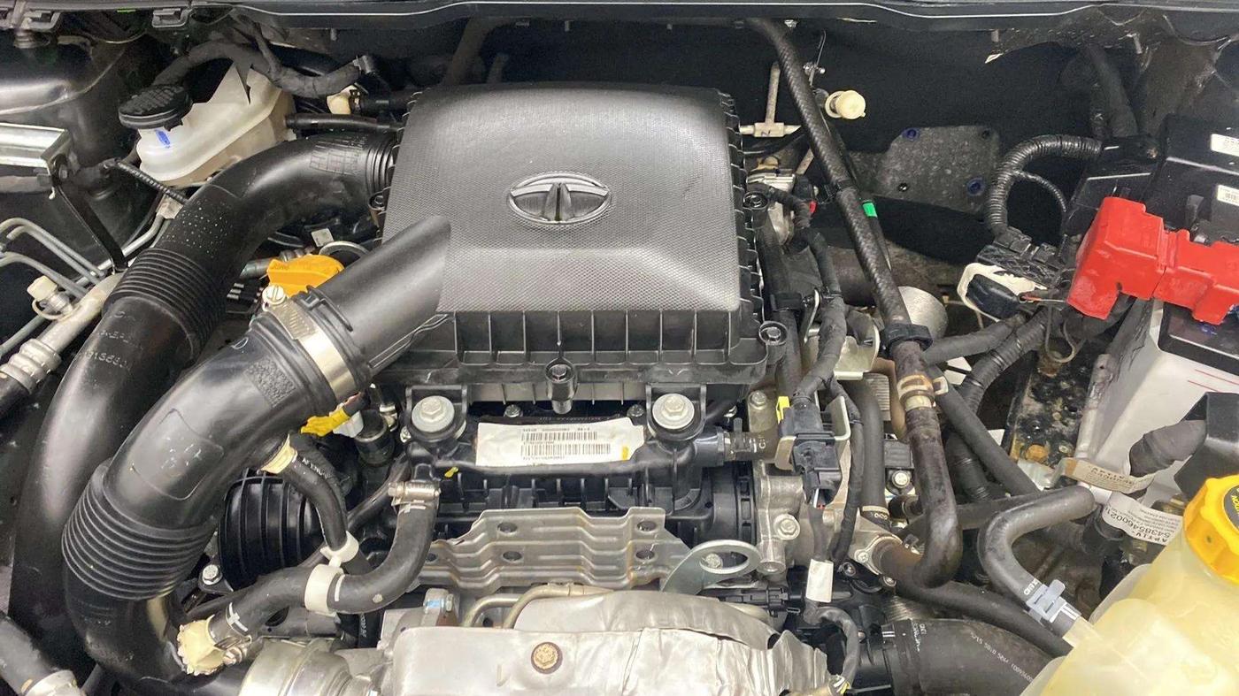 2022 Tata NEXON XM PETROL, Petrol, Manual, 21,947 km, Engine View