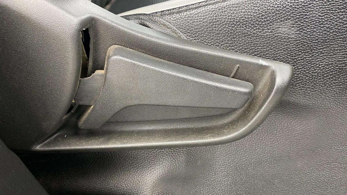 2021 Maruti S PRESSO VXI, Petrol, Manual, 72,403 km, Driver Side Adjustment Panel