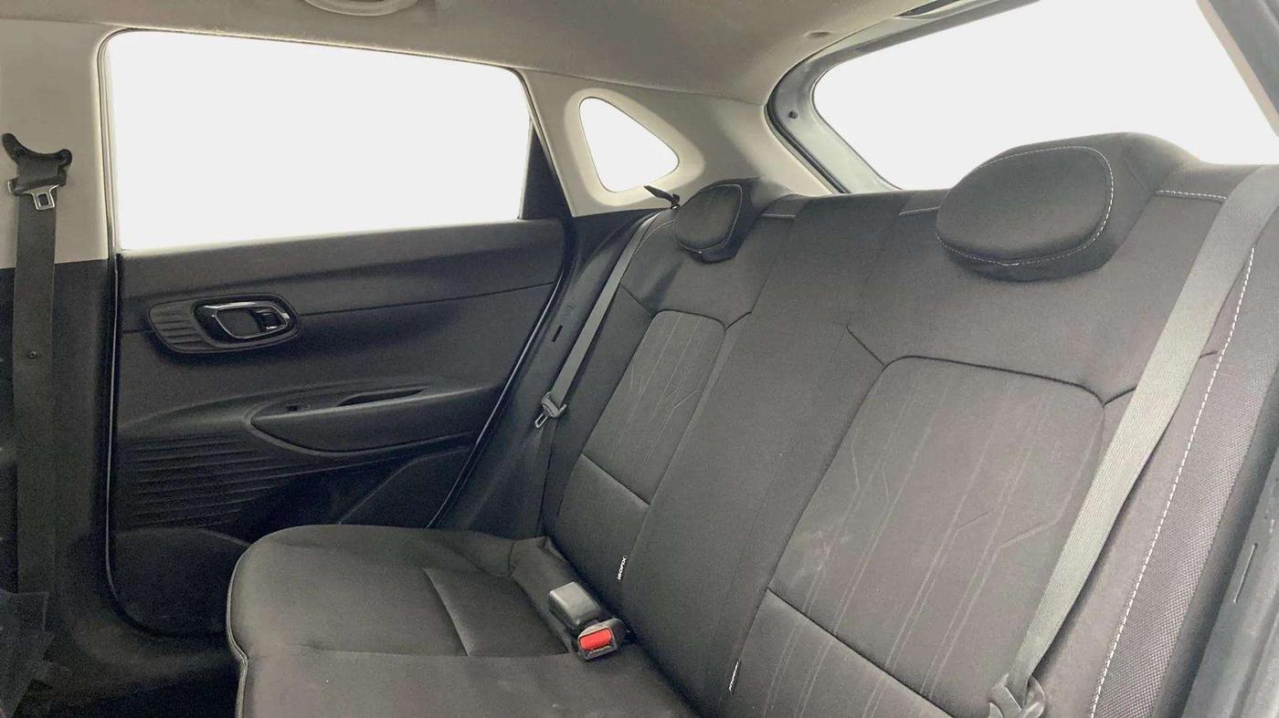 2021 Hyundai NEW I20 SPORTZ 1.2 MT, Petrol, Manual, 63,332 km, Right Side Rear Door Cabin