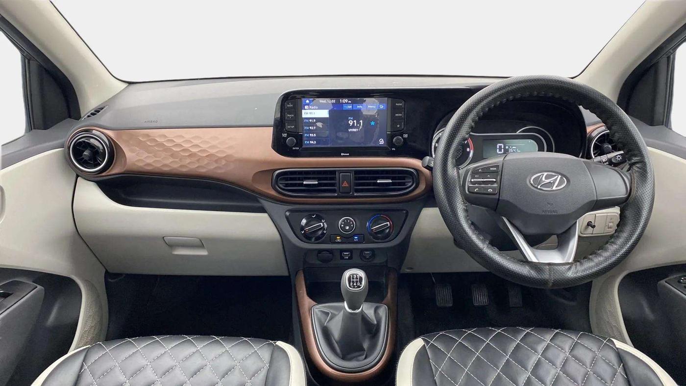 2022 Hyundai AURA SX 1.2, Petrol, Manual, 25,690 km, Dashboard