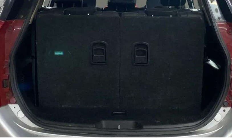 2018 Mahindra XUV500 W10 AT, Diesel, Automatic, 73,093 km, Boot Inside