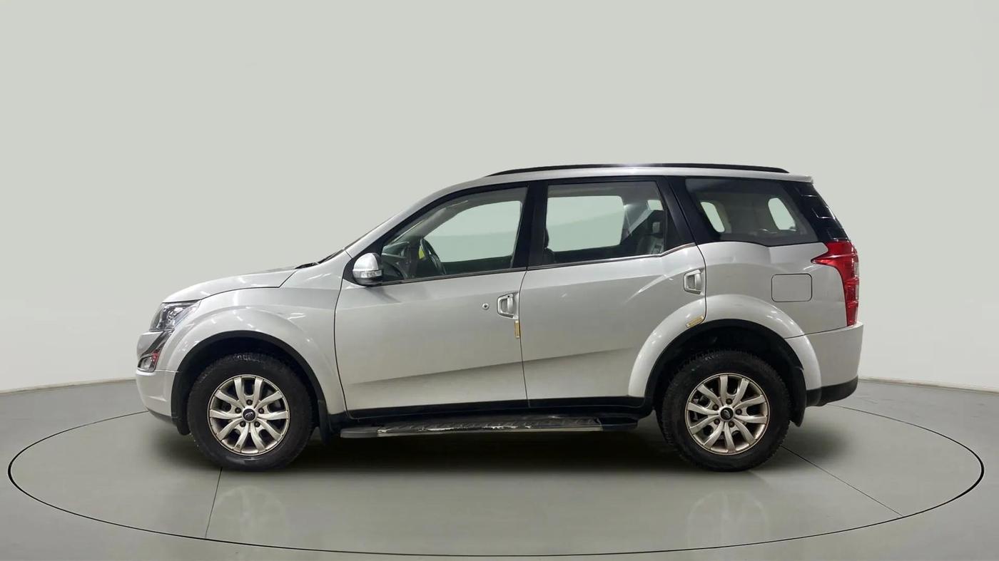 2018 Mahindra XUV500 W10 AT, Diesel, Automatic, 73,093 km, Left Side