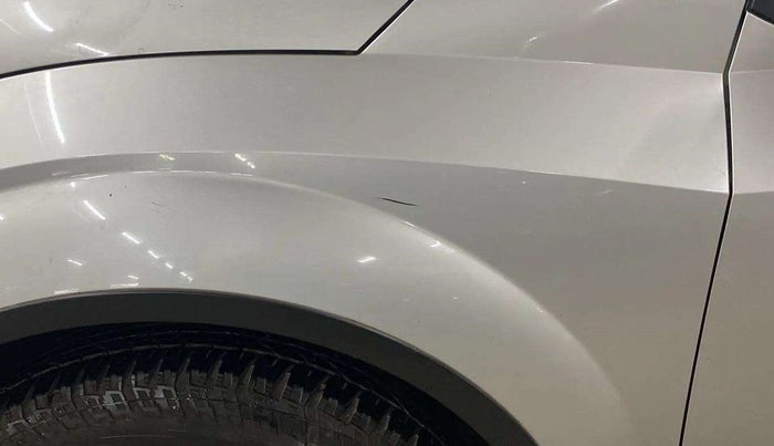 2018 Mahindra XUV500 W10 AT, Diesel, Automatic, 73,021 km, Left fender - Minor scratches