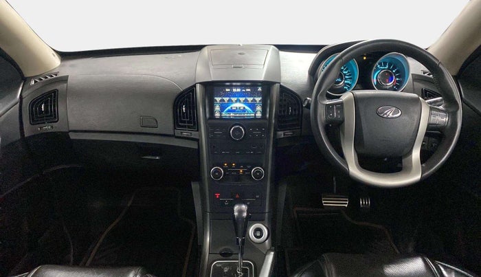 2018 Mahindra XUV500 W10 AT, Diesel, Automatic, 73,021 km, Dashboard