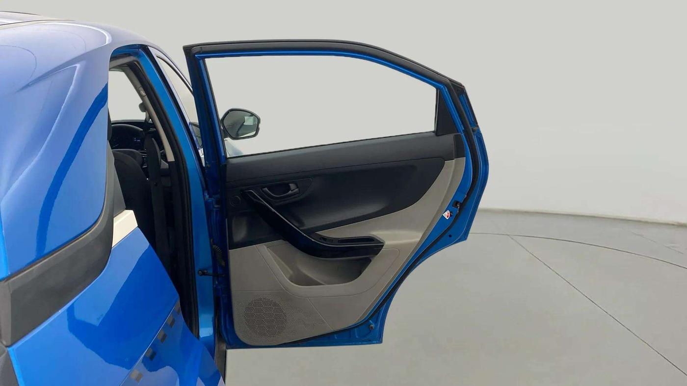 2019 Tata NEXON XMA PETROL, Petrol, Automatic, 12,818 km, RHS Rear Door
