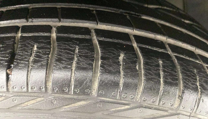 2019 Tata NEXON XMA PETROL, Petrol, Automatic, 12,818 km, Right Front Tyre Tread