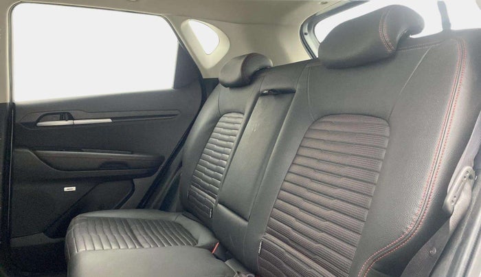 2020 KIA SONET GTX PLUS 1.0 DCT, Petrol, Automatic, 31,048 km, Right Side Rear Door Cabin