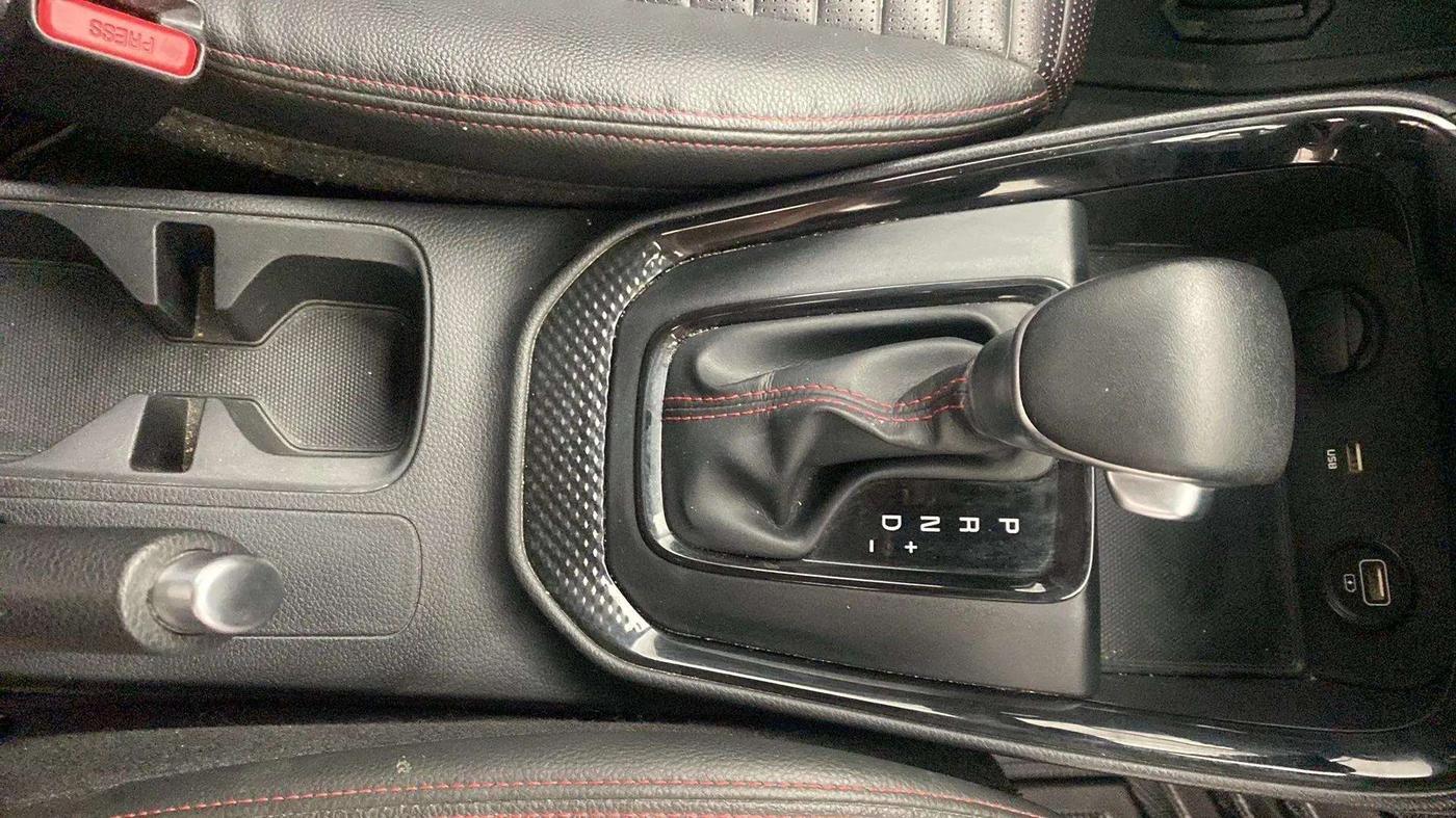 2020 KIA SONET GTX PLUS 1.0 DCT, Petrol, Automatic, 31,048 km, Gear Lever