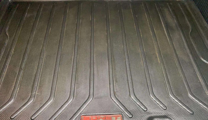 2020 KIA SONET GTX PLUS 1.0 DCT, Petrol, Automatic, 31,048 km, Boot Open Zoomed View