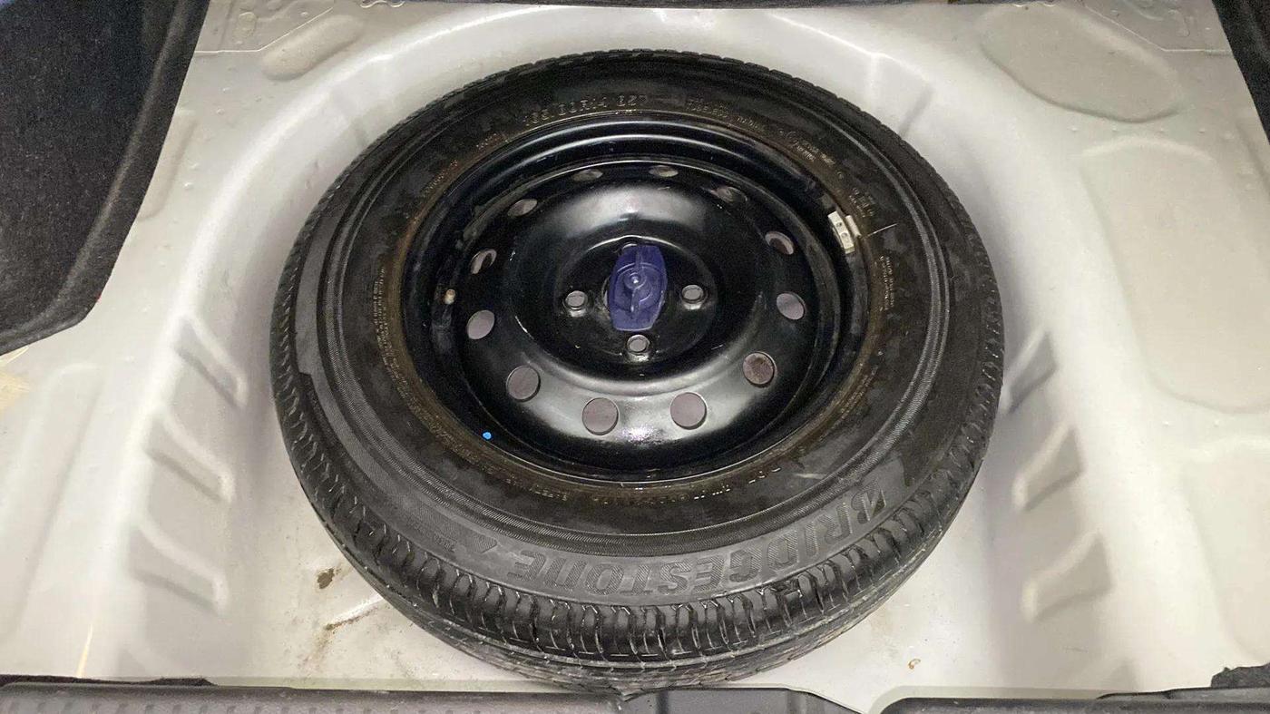 2017 Maruti Dzire VXI, Petrol, Manual, 13,305 km, Spare Tyre