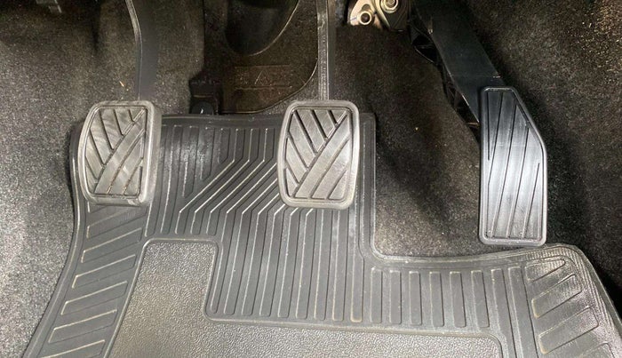 2021 Maruti S PRESSO VXI, Petrol, Manual, 32,338 km, Pedals