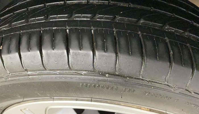 2023 Tata NEXON XM SUNROOF PETROL, Petrol, Manual, 15,772 km, Right Rear Tyre Tread