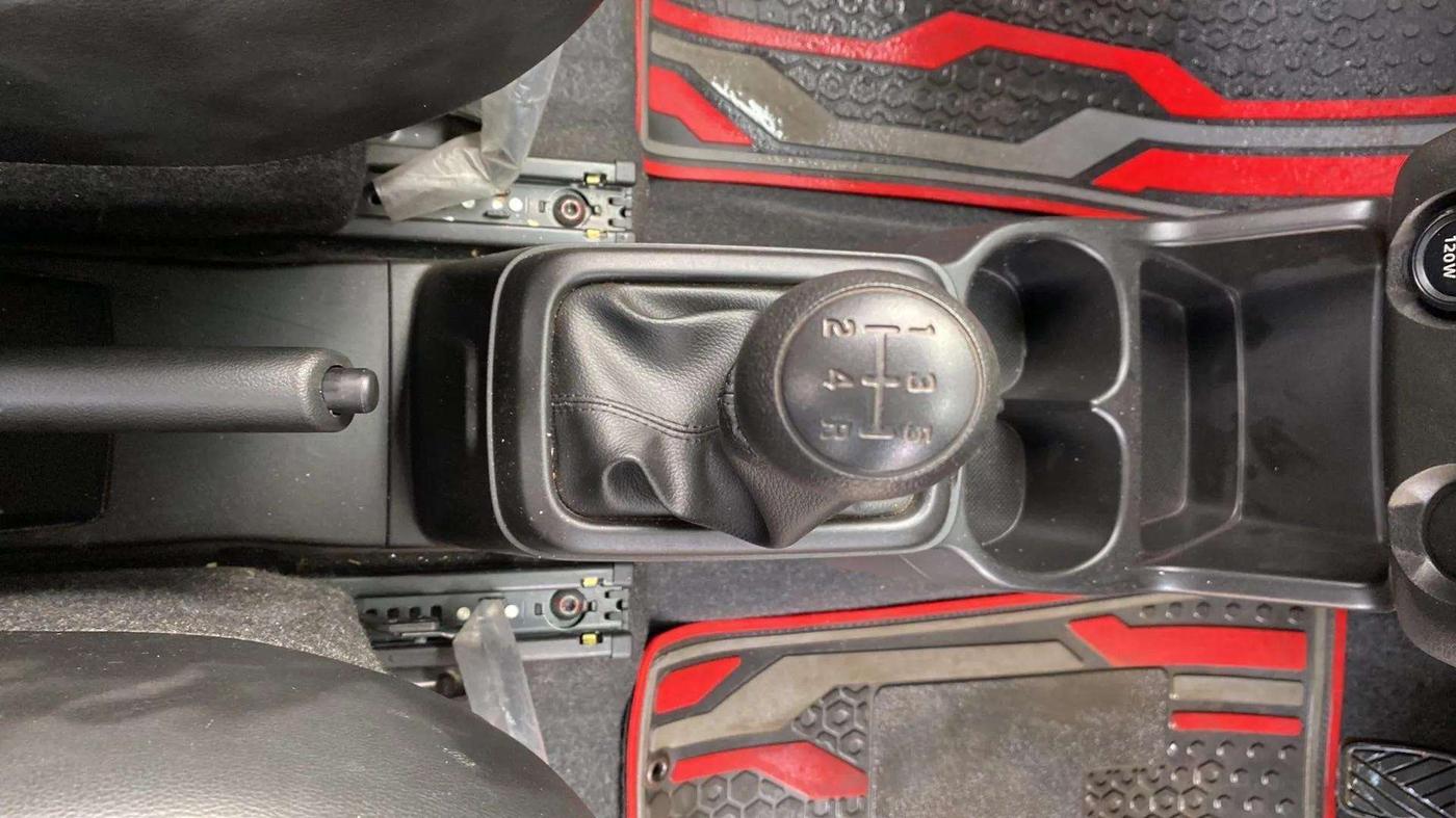 2022 Maruti S PRESSO VXI (O), Petrol, Manual, 1,710 km, Gear Lever