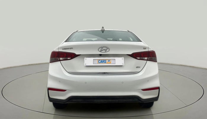 2019 Hyundai Verna 1.6 VTVT SX, Petrol, Manual, 38,781 km, Back/Rear