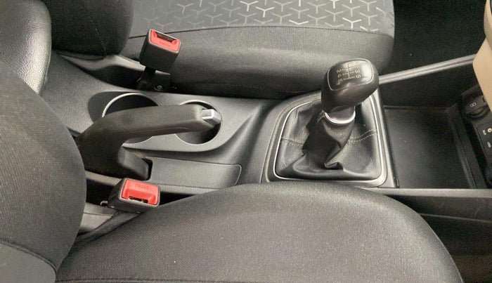 2019 Hyundai Verna 1.6 VTVT SX, Petrol, Manual, 38,781 km, Gear Lever