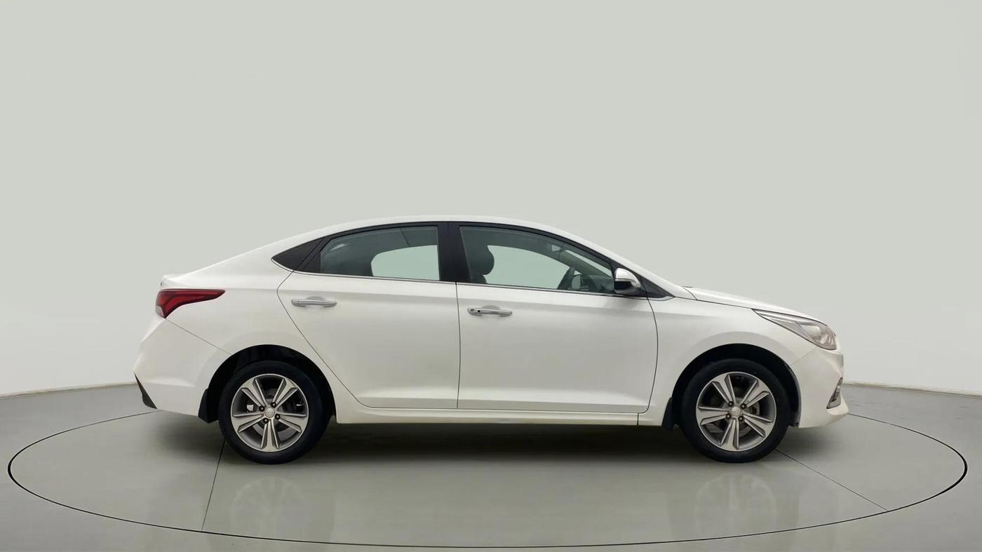 2019 Hyundai Verna 1.6 VTVT SX, Petrol, Manual, 38,781 km, Right Side View