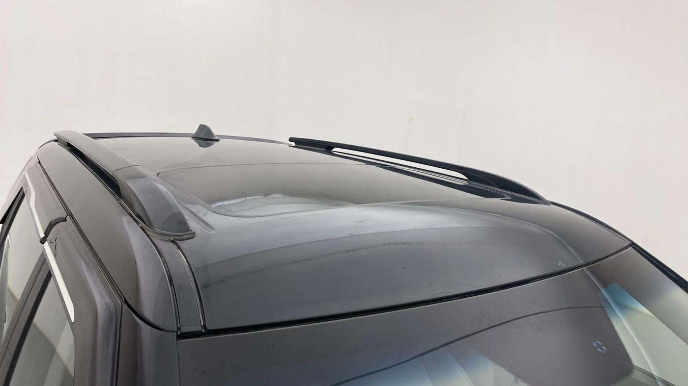 2021 Mahindra XUV300 W8 (O) 1.2 PETROL, Petrol, Manual, 40,158 km, Roof