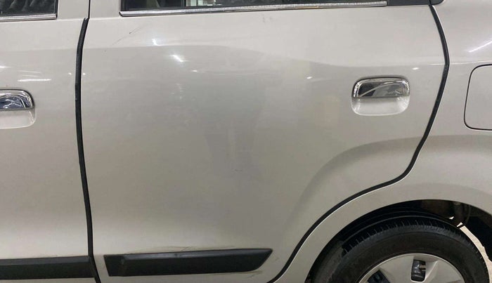 2023 Maruti New Wagon-R VXI CNG 1.0, CNG, Manual, 16,693 km, Rear left door - Minor scratches