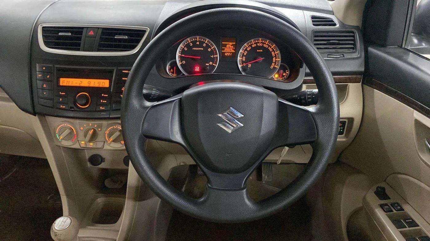 2014 Maruti Swift Dzire VXI, Petrol, Manual, 29,061 km, Steering Wheel Close Up