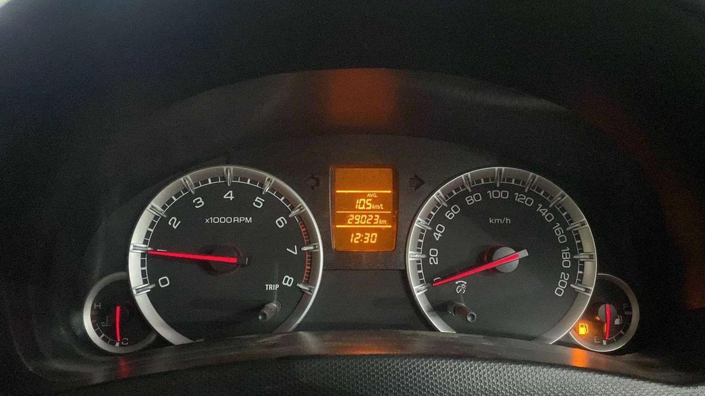 2014 Maruti Swift Dzire VXI, Petrol, Manual, 29,061 km, Odometer Image