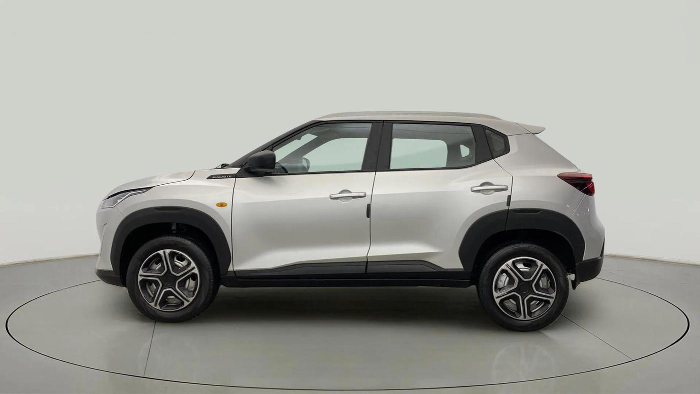 2022 Nissan MAGNITE XE, Petrol, Manual, 11,787 km, Left Side